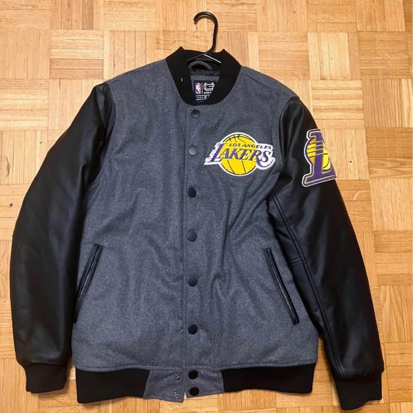 Los angelws lakers varsity jacket ultra game brand new with tag - Picture 2 of 3